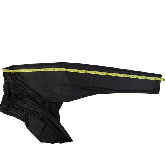 Torrid Faux Leather Leggings SZ 1X Black Stretch - Picture 4 of 5